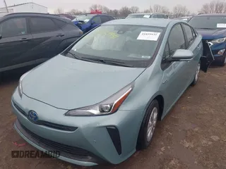2022 Toyota Prius L Eco with VIN JTDKAMFU4N3164963, listed as a IAAI auction lot 41859931 with 5,118 mi miles. Bid and sale history available at carsss.com. Image 2.