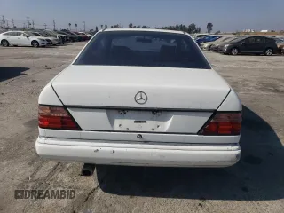 1990 Mercedes-Benz 300 300CE with VIN WDBEA51D8LB132643, listed as a Copart auction lot 76017284 with 211,131 mi miles and Clean Title. Bid and sale history available at carsss.com. Image 6.