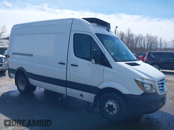 2017 Freightliner Sprinter Cargo z VIN WDYPF0CD1HP387256, wystawiony jako IAAI lot #41506530 z przebiegiem 177 117 mil mil oraz . Historia ofert i sprzedaży dostępna na DreamBid. Obrazek 1.