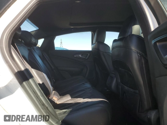 2015 Chrysler 200 S z VIN 1C3CCCBB9FN740070, wystawiony jako Copart lot #52741725 z przebiegiem 250 506 mil mil oraz Nie do naprawy • Non repairable. Historia ofert i sprzedaży dostępna na DreamBid. Obrazek 10.
