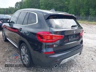 2018 BMW X3 xDrive30i z VIN 5UXTR9C51JLD63858, wystawiony jako IAAI lot #42161120 z przebiegiem 55 073 mil mil oraz . Historia ofert i sprzedaży dostępna na DreamBid. Obrazek 3.