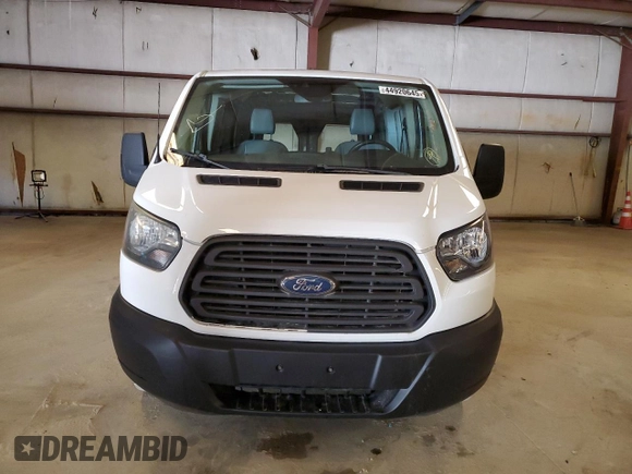 2016 Ford Transit Cargo z VIN 1FTYR1ZM3GKA64620, wystawiony jako Copart lot #44920645 z przebiegiem 132 952 mil mil oraz Szkoda całkowita • Salvage title. Historia ofert i sprzedaży dostępna na DreamBid. Obrazek 5.