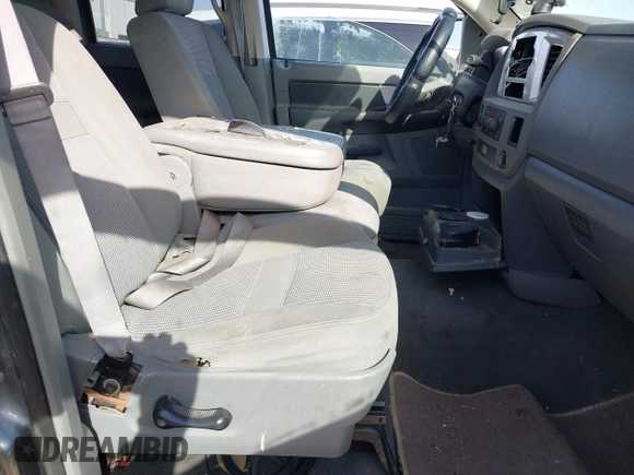 2008 Dodge 1500 SLT with VIN 1D7HA18208J109999, listed as a IAAI auction lot 41732064 with 170,336 mi miles. Bid and sale history available at carsss.com. Image 5.