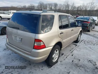 2001 Mercedes-Benz M 320/430/500 with VIN 4JGAB54E91A271230, listed as a IAAI auction lot 41519970 with 229,773 mi miles and . Bid and sale history available at DreamBid. Image 4.