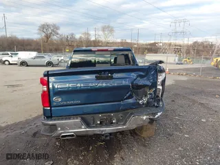 2019 Chevrolet Silverado 1500 LTZ with VIN 3GCUYGED4KG159973, listed as a IAAI auction lot 41210958 with 32,046 mi miles. Bid and sale history available at carsss.com. Image 16.