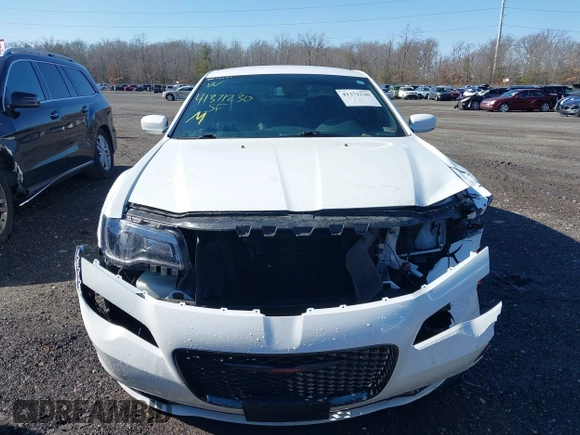 2021 Chrysler 300 S with VIN 2C3CCABG6MH523713, listed as a IAAI auction lot 41371230 with 88,991 mi miles and . Bid and sale history available at DreamBid. Image 12.
