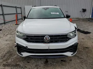 2022 Volkswagen Tiguan SE R-Line Black with VIN 3VVCB7AX4NM157094, listed as a Copart auction lot 43133995 with 17,124 mi miles and Salvage Title. Bid and sale history available at carsss.com. Image 5.