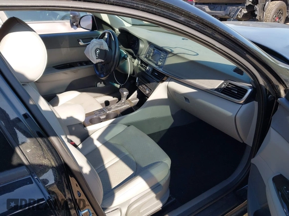 2016 Kia Optima EX z VIN 5XXGU4L35GG066083, wystawiony jako IAAI lot #41828804 z przebiegiem 112 396 mil mil oraz . Historia ofert i sprzedaży dostępna na DreamBid. Obrazek 5.