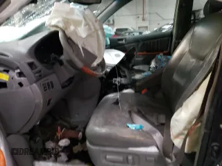 2006 Toyota Sienna XLE with VIN 5TDBA22C26S061865, listed as a Copart auction lot 84013334 with 0 mi miles and Salvage Title. Bid and sale history available at carsss.com. Image 7.
