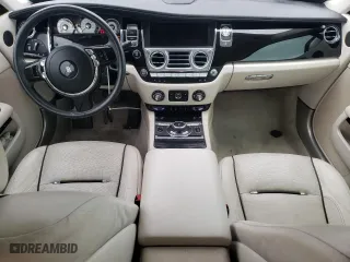 2014 Rolls-Royce Wraith with VIN SCA665C5XEUX84336, listed as a Copart auction lot 73181343 with 34,367 mi miles and Salvage Title. Bid and sale history available at carsss.com. Image 8.