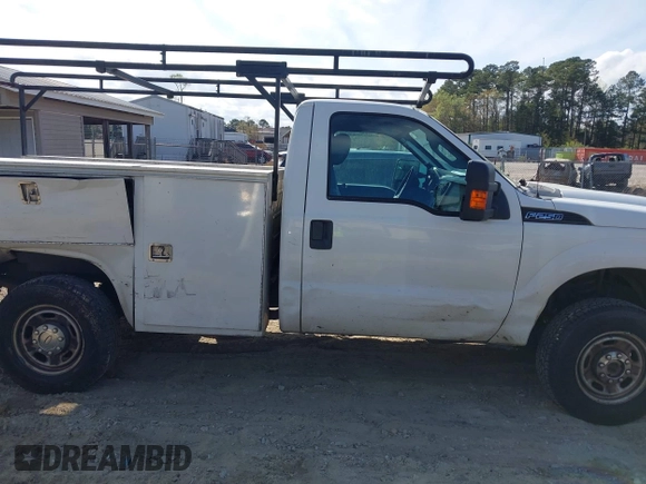 2011 Ford Super Duty F-250 SRW XL with VIN 1FDBF2B66BEC47481, listed as a IAAI auction lot 41893491 with 306,160 mi miles. Bid and sale history available at carsss.com. Image 13.