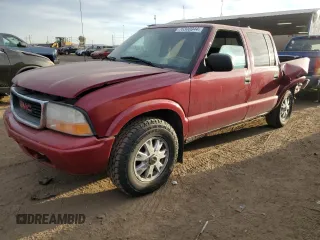 2003 GMC Sonoma SLS with VIN 1GTDT13X43K145574, listed as a Copart auction lot 76300044 with 187,086 mi miles and Salvage Title. Bid and sale history available at carsss.com. Image 1.