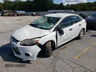 2013 Ford Focus S with VIN 1FADP3E2XDL326410, listed as a Copart auction lot 73015994 with 65,900 mi miles and Salvage Title. Bid and sale history available at carsss.com. Image 1.