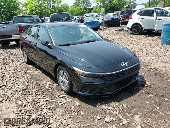 2025 Hyundai Elantra SE with VIN KMHLL4DG0SU931768, listed as a Copart auction lot 60353885 with 1,319 mi miles and Salvage title. Bid and sale history available at DreamBid. Image 13.