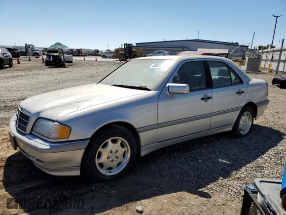 1998 Mercedes-Benz C 230/260/280/320 with VIN WDBHA23G6WA610121, listed as a Copart auction lot 68589184 with 134,147 mi miles and Salvage Title. Bid and sale history available at carsss.com. Image 1.