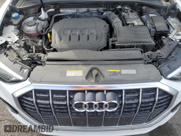 2021 Audi Q3 S line Premium with VIN WA1DECF35M1057343, listed as a Copart auction lot 49661305 with 40,580 mi miles and Salvage title. Bid and sale history available at DreamBid. Image 12.
