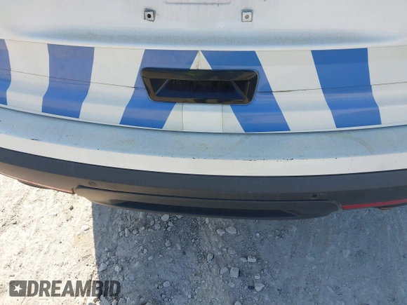 2013 Ford Police Interceptor Utility z VIN 1FM5K8ARXDGC73841, wystawiony jako IAAI lot #41794491 z przebiegiem 177 368 mil mil oraz . Historia ofert i sprzedaży dostępna na DreamBid. Obrazek 20.