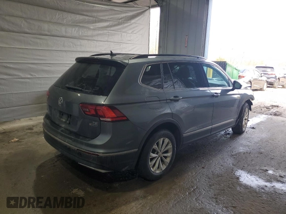2018 Volkswagen Tiguan SEL z VIN 3VV2B7AX8JM121205, wystawiony jako Copart lot #51534915 z przebiegiem 145 265 mil mil oraz Szkoda całkowita • Salvage title. Historia ofert i sprzedaży dostępna na DreamBid. Obrazek 3.