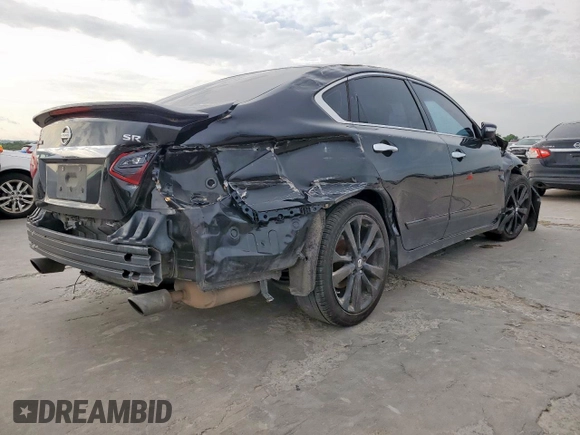 2017 Nissan Altima SV z VIN 1N4AL3AP6HC215276, wystawiony jako Copart lot #59560135 z przebiegiem 158 020 mil mil oraz Czysty tytuł • Clean title. Historia ofert i sprzedaży dostępna na DreamBid. Obrazek 3.