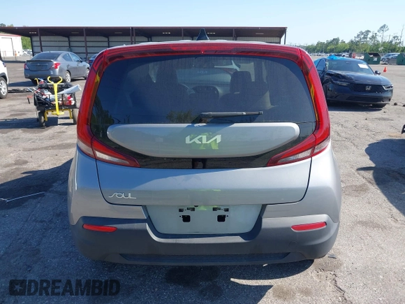 2022 Kia Soul LX with VIN KNDJ23AU3N7836692, listed as a IAAI auction lot 42066829 with 7,868 mi miles. Bid and sale history available at carsss.com. Image 16.
