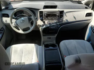 2012 Toyota Sienna LE AAS с VIN 5TDKK3DC0CS183801, выставлен на аукционе Copart как лот 58258035 с пробегом 291 299 миль миль и Чистый • Clean title. История ставок и продаж доступна на DreamBid. Изображение 8.