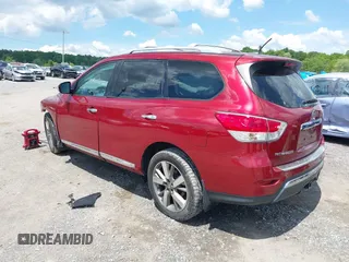 2014 Nissan Pathfinder S z VIN 5N1AR2MM1EC692144, wystawiony jako IAAI lot #42210640 z przebiegiem 128 979 mil mil oraz . Historia ofert i sprzedaży dostępna na DreamBid. Obrazek 3.