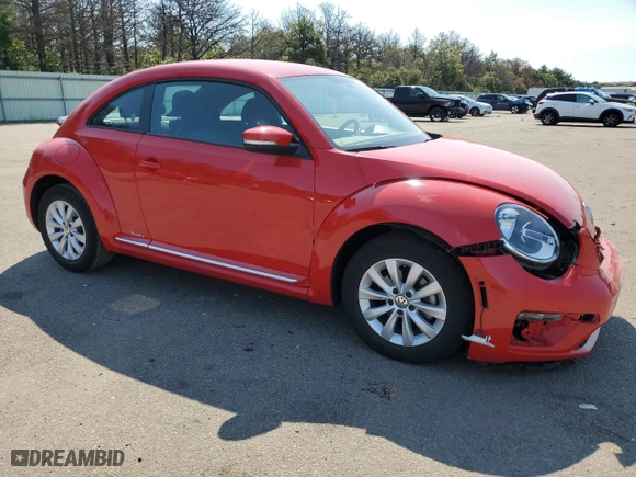 2019 Volkswagen Beetle S with VIN 3VWFD7AT8KM710065, listed as a Copart auction lot 70146004 with 20,774 mi miles and Salvage Title. Bid and sale history available at carsss.com. Image 4.