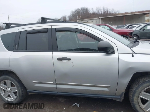 2008 Jeep Compass Sport with VIN 1J8FT47078D755562, listed as a IAAI auction lot 41493097 with 120,502 mi miles. Bid and sale history available at carsss.com. Image 13.