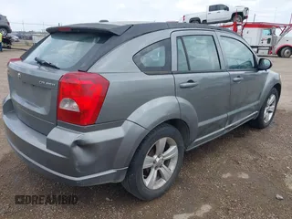 2011 Dodge Caliber Mainstreet z VIN 1B3CB3HAXBD254186, wystawiony jako IAAI lot #42408031 z przebiegiem 198 015 mil mil oraz . Historia ofert i sprzedaży dostępna na DreamBid. Obrazek 4.