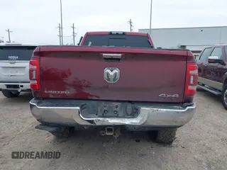 2019 Ram 2500 Limited z VIN 3C6UR5TLXKG514230, wystawiony jako IAAI lot #41628680 z przebiegiem Nie podano mil oraz . Historia ofert i sprzedaży dostępna na DreamBid. Obrazek 16.