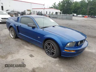 2006 Ford Mustang GT Deluxe with VIN 1ZVFT82H665243386, listed as a IAAI auction lot 42436378 with Not provided miles and . Bid and sale history available at DreamBid. Image 1.
