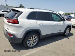 2017 Jeep Cherokee Limited z VIN 1C4PJLDB2HW539611, wystawiony jako Copart lot #59363875 z przebiegiem 131 236 mil mil oraz Szkoda całkowita • Salvage title. Historia ofert i sprzedaży dostępna na DreamBid. Obrazek 3.