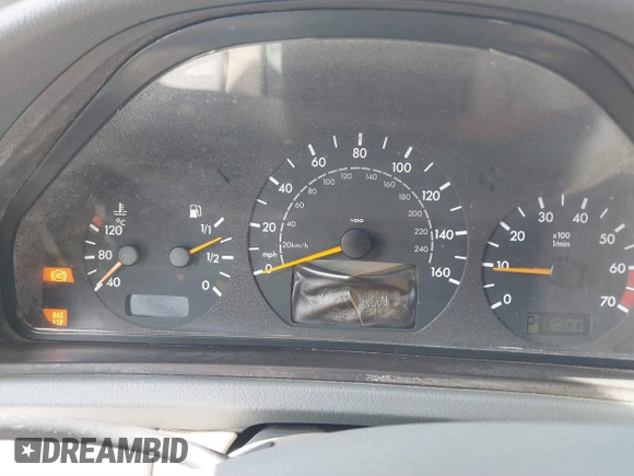 2003 Mercedes-Benz CLK 320 with VIN WDBLK65G33T133403, listed as a IAAI auction lot 41297349 with Not Provided miles and . Bid and sale history available at carsss.com. Image 7.