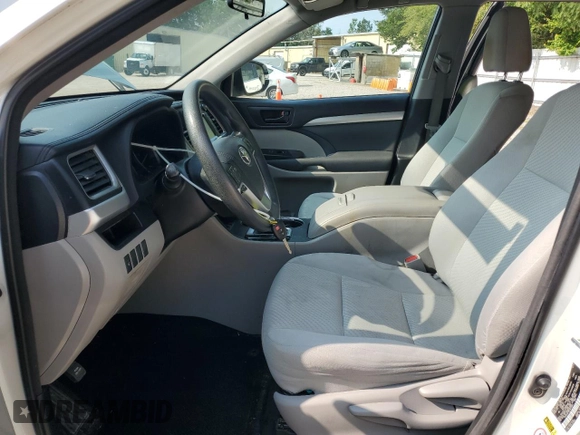 2015 Toyota Highlander LE z VIN 5TDZARFH9FS015561, wystawiony jako Copart lot #59218845 z przebiegiem 215 288 mil mil oraz Czysty tytuł • Clean title. Historia ofert i sprzedaży dostępna na DreamBid. Obrazek 7.
