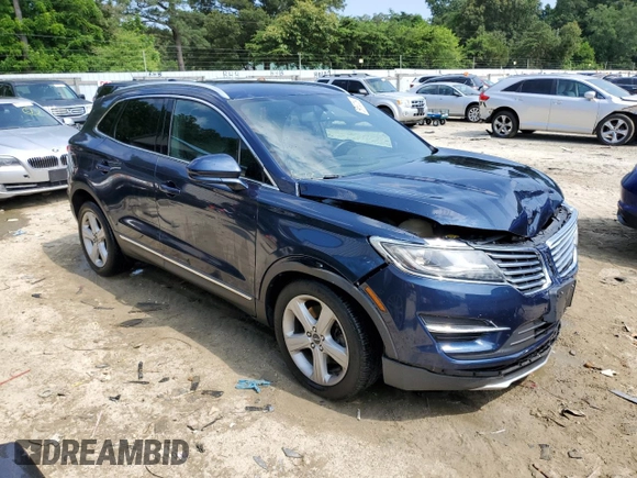 2017 Lincoln MKC Premiere with VIN 5LMCJ1C90HUL15517, listed as a Copart auction lot 59150264 with 71,562 mi miles and Salvage Title. Bid and sale history available at DreamBid. Image 4.
