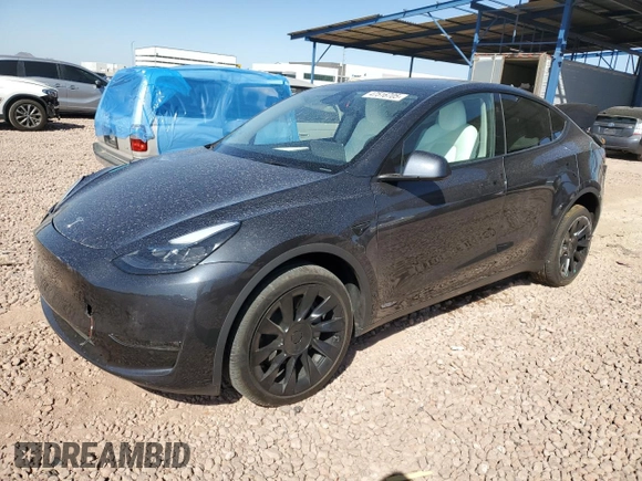 2024 Tesla Model Y Long Range with VIN 7SAYGDEE9RA221380, listed as a Copart auction lot 47516705 with 10,930 mi miles and Salvage Title. Bid and sale history available at DreamBid. Image 1.