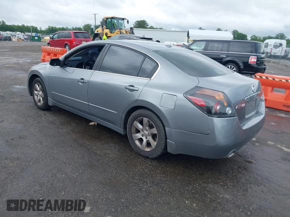 2009 Nissan Altima 2.5 z VIN 1N4AL21E09N492438, wystawiony jako IAAI lot #42267476 z przebiegiem 142 530 mil mil oraz . Historia ofert i sprzedaży dostępna na DreamBid. Obrazek 3.