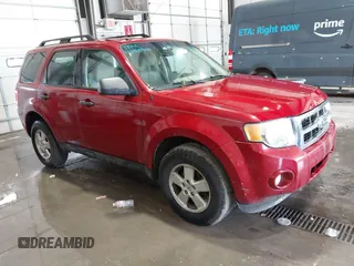 2010 Ford Escape XLT с VIN 1FMCU0D71AKD11964, выставлен на аукционе IAAI как лот 42185902 с пробегом 300 745 миль миль и . История ставок и продаж доступна на DreamBid. Изображение 1.