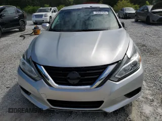 2017 Nissan Altima SR with VIN 1N4AL3AP7HC233091, listed as a Copart auction lot 55897935 with 247,335 mi miles and Clean Title. Bid and sale history available at DreamBid. Image 5.