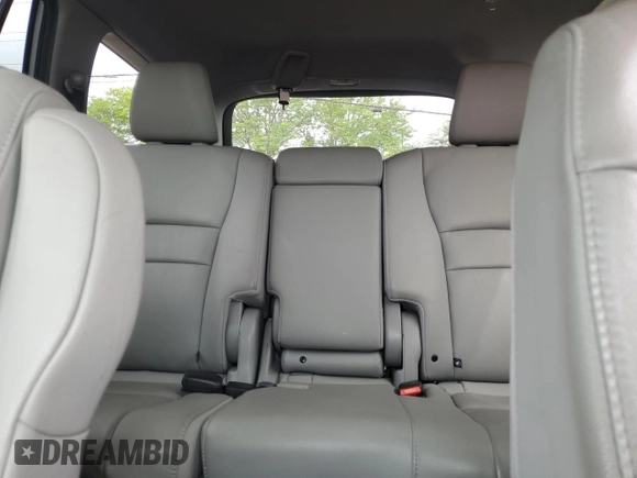 2019 Honda Pilot Touring 8-Passenger z VIN 5FNYF5H91KB033661, wystawiony jako Copart lot #56650155 z przebiegiem 73 512 mil mil oraz Szkoda całkowita • Salvage title. Historia ofert i sprzedaży dostępna na DreamBid. Obrazek 10.