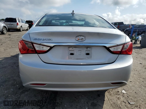 2011 Hyundai Sonata GLS z VIN 5NPEB4AC2BH116192, wystawiony jako Copart lot #60026665 z przebiegiem 117 175 mil mil oraz Szkoda całkowita • Salvage title. Historia ofert i sprzedaży dostępna na DreamBid. Obrazek 6.