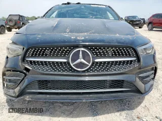 2023 Mercedes-Benz CLA 250 z VIN W1K5J4HB2PN413699, wystawiony jako Copart lot #55136165 z przebiegiem 14 198 mil mil oraz Szkoda całkowita • Salvage title. Historia ofert i sprzedaży dostępna na DreamBid. Obrazek 5.
