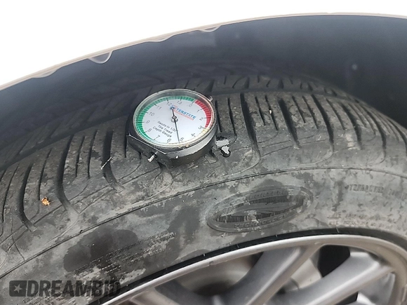 2020 Tesla Model 3 Long Range z VIN 5YJ3E1EB0LF636678, wystawiony jako IAAI lot #42575821 z przebiegiem 65 515 mil mil oraz . Historia ofert i sprzedaży dostępna na DreamBid. Obrazek 9.