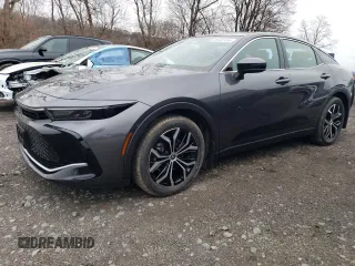2023 Toyota Crown XLE z VIN JTDAAAAFXP3013809, wystawiony jako Copart lot #36832934 z przebiegiem 11 mil mil oraz . Historia ofert i sprzedaży dostępna na DreamBid. Obrazek 1.