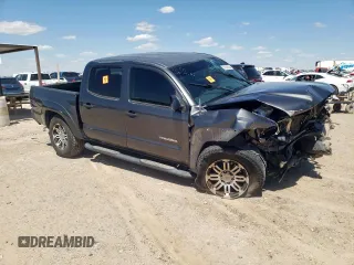 2013 Toyota Tacoma PreRunner z VIN 3TMJU4GN1DM139803, wystawiony jako Copart lot #57836825 z przebiegiem 138 899 mil mil oraz Szkoda całkowita • Salvage title. Historia ofert i sprzedaży dostępna na DreamBid. Obrazek 4.