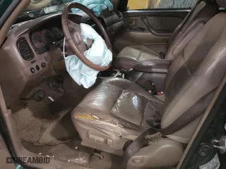 2001 Toyota Sequoia Limited with VIN 5TDBT48A01S021269, listed as a Copart auction lot 43357095 with 305,173 mi miles and Salvage Title. Bid and sale history available at carsss.com. Image 7.
