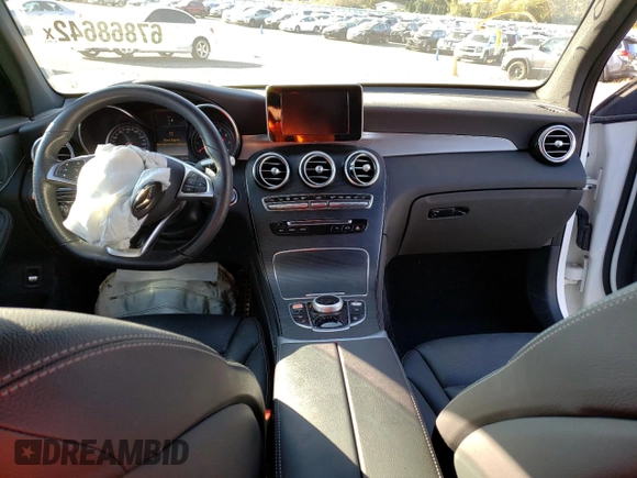 2019 Mercedes-Benz GLC with VIN WDC0G4KBXKV188222, listed as a Copart auction lot 67868642 with 19,369 mi miles. Bid and sale history available at carsss.com. Image 8.