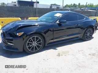 2015 Ford Mustang EcoBoost z VIN 1FA6P8TH6F5382719, wystawiony jako IAAI lot #42316250 z przebiegiem 119 412 mil mil oraz . Historia ofert i sprzedaży dostępna na DreamBid. Obrazek 17.