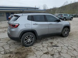 2018 Jeep Compass Latitude z VIN 3C4NJDBB9JT162173, wystawiony jako Copart lot #52852985 z przebiegiem 115 497 mil mil oraz Szkody całkowita. Historia ofert i sprzedaży dostępna na DreamBid. Obrazek 3.
