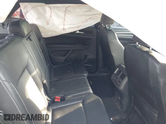 2020 Volkswagen Atlas SEL R-Line with VIN 1V2RE2CA6LC217059, listed as a IAAI auction lot 42440414 with 100,826 mi miles and . Bid and sale history available at DreamBid. Image 5.